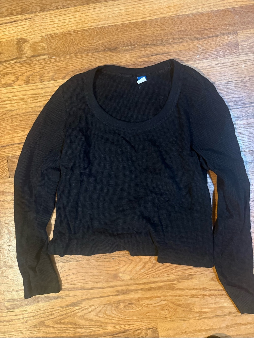 Old Navy Black Long-Sleeve Scoop Neck Ribbed Top